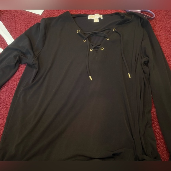 MICHAEL Michael Kors XL top EUC V neck Criss cross bell sleeve host pick - Picture 4 of 11